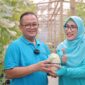 Pj Wali Kota Bekasi Panen Buah Melon di Bekasi Utara