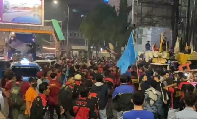 
					Pemkot Bekasi Tolak Kenaikan UMK Kota Bekasi