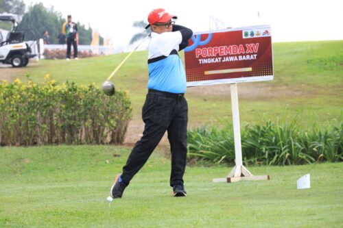 Pj Wali Kota Bekasi Ikuti Porpemda 2023 Cabang Olahraga Golf