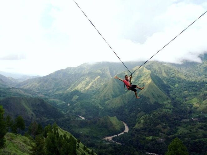 
					Rekomendasi Wisata Ayunan, Pemandangan Indah dan Uji Andrenalin
