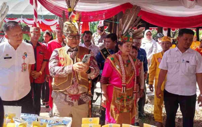 
					Caleg PDIP Nyelong Inga Simon: Akan Perjuangkan UU Masyarakat Adat Dayak