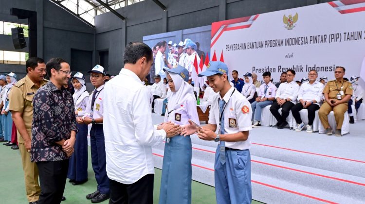 1000 Pelajar Terima Bantuan Program Indonesia Pintar Tahun 2024