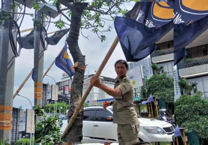 
					Copot APK, DPD Partai NasDem Kota Bekasi Minta Bawaslu dan Satpol PP Klarifikasi