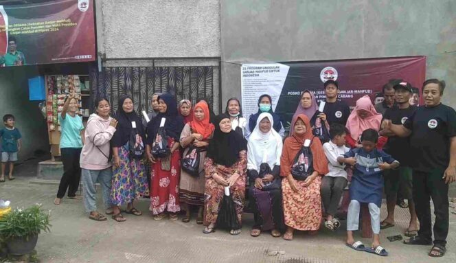 
					DPC GEGAMA Kota Bekasi Sosialisasi Program Ganjar-Mahfud ke Masyarakat