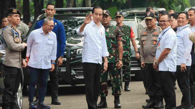 Tingkatkan Kualitas SDM, Jokowi Dukung PNM Mekaar di Kota Bekasi