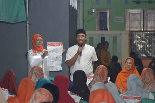 Iin Nur Fatinah Serap Aspirasi Warga RW 022 Kota Bekasi