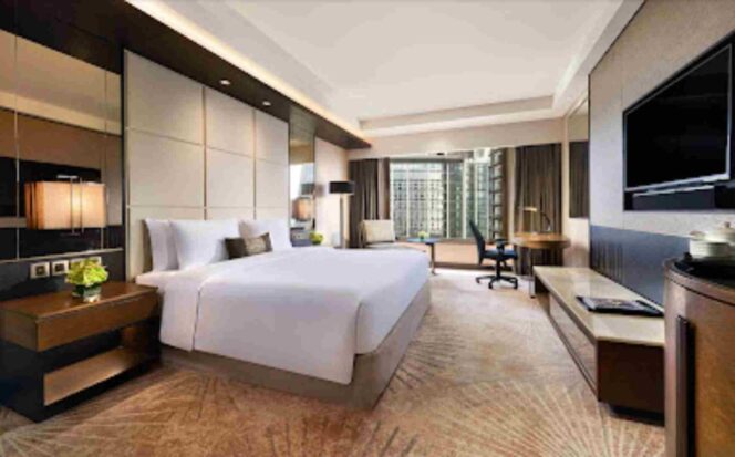
					Hari Raya Idul Fitri Istimewa di Artotel Suites Mangkuluhur