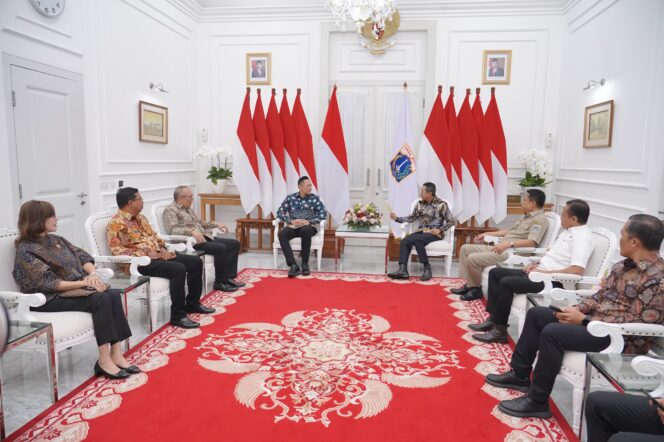 
					Kemen ATR/BPN dan Pemprov DKI Gerakkan Program Perbaikan Rumah lewat KTV