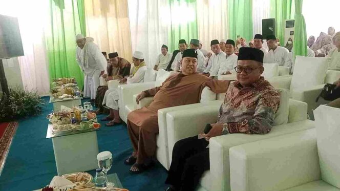 
					Mochtar Mohamad Hadiri Peletakan Batu Masjid Jami Al-Ma’mur Bekasi