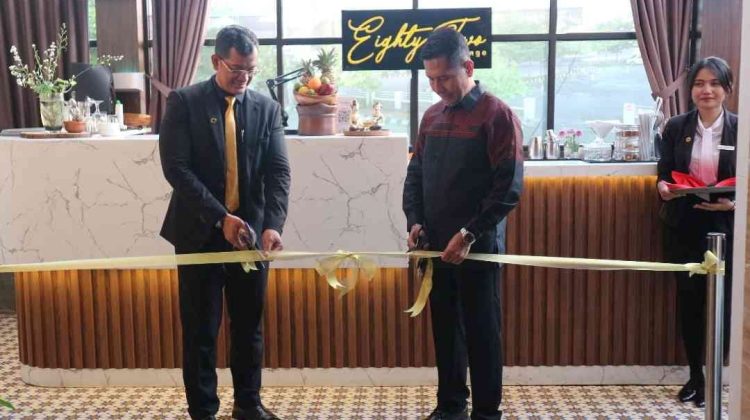 Hotel GranDhika Pemuda Semarang Luncurkan Eighty Two Lounge