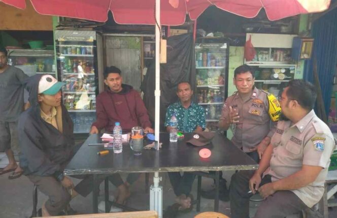 
					Bhabinkamtibmas Sambang Wilayah Pasar Tradisional Gembrong