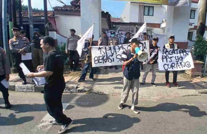
					Belum Masuk Masa Kampanye, Baleho Cakada Bertebaran