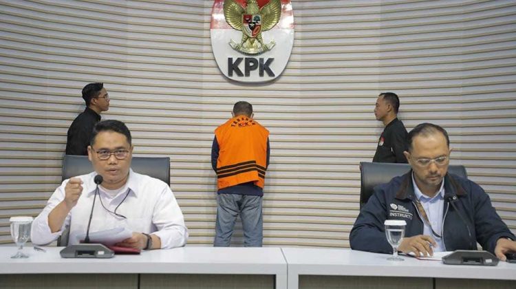 Kadisdik Provinsi Maluku Utara Ditangkap KPK