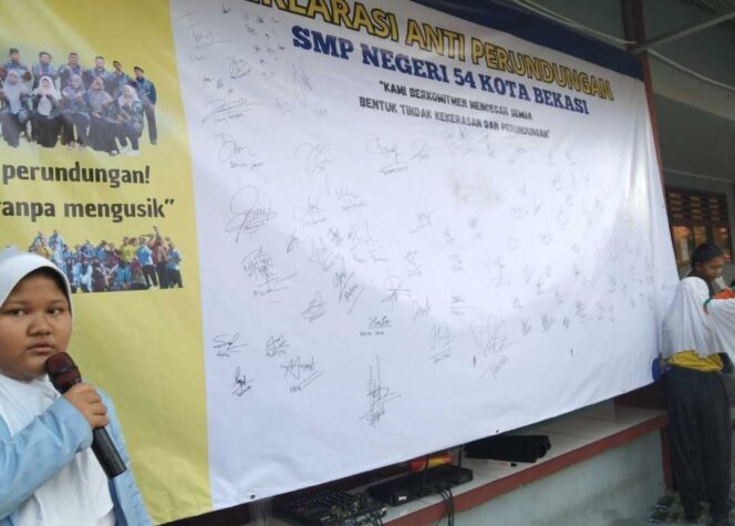 
					Lewat Spanduk, Siswa SMPN 54 Kota Bekasi Tegas Tolak Perundungan