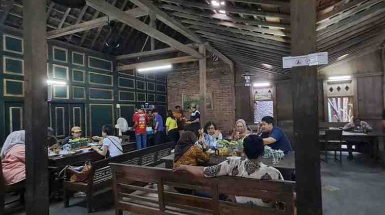 Cobain Cita Rasa Kopi yang Ikonik di Warung Kopi Klotok Jogja