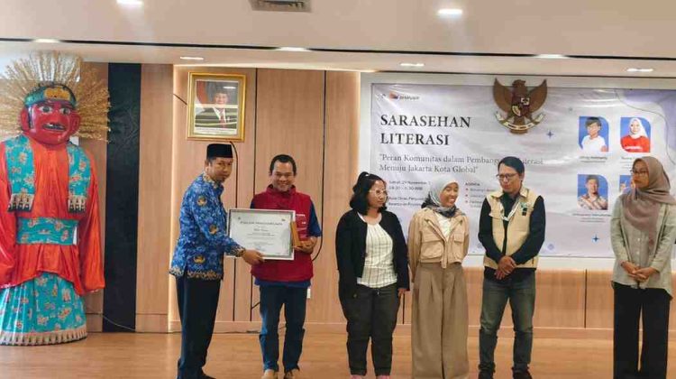 Bale Buku Jakarta Raih Penghargaan Komunitas Literasi Terbaik di DKI Jakarta Tahun 2024