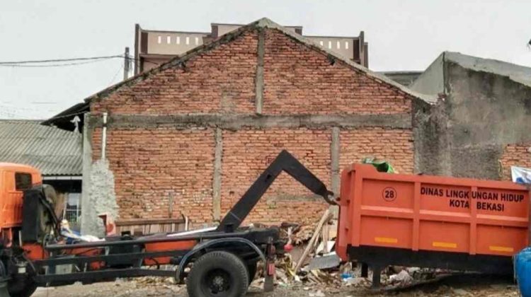 Rayakan Pergantian Tahun, Camat Rawalumbu Ingatkan Warga Jaga Kebersihan