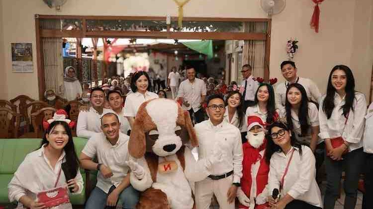 Swiss-Belresort Dago Heritage dan Zest Sukajadi Bandung Berbagi Kebahagiaan Keceriaan Natal