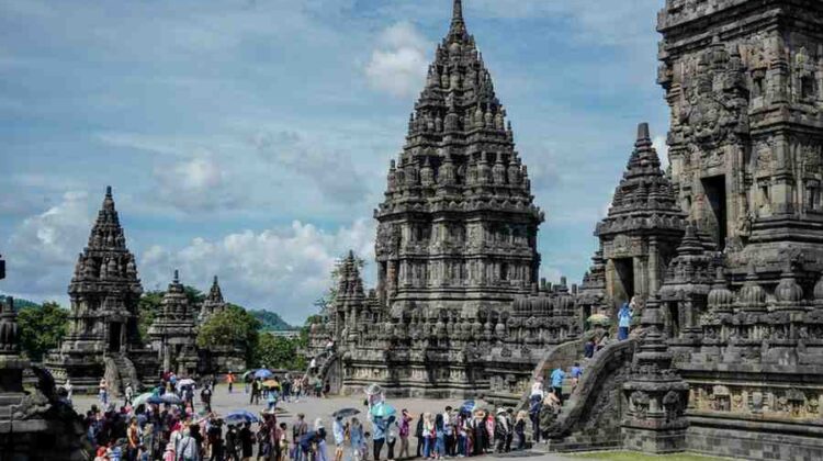 InJourney Catat Ratusan Ribu Wisatawan Kunjungi Berbagai Destinasi Wisata Indonesia Selama Libur Lebaran 2025