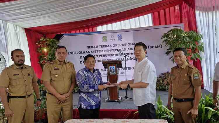 Perumda Tirta Patriot Salurkan Air Bersih Kepada 600 Warga