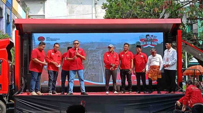 
					Wali Kota Tegaskan Kota Bekasi Darurat Sampah