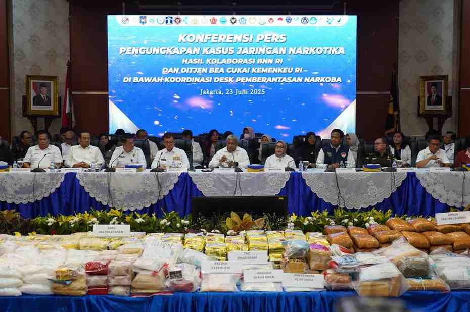 BNN dan Bea Cukai Berhasil Gagalkan 172 Kasus Penyelundupan Narkotika