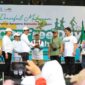 Peaceful Muharam Menag Bagikan Bibit Pohon, Ajak Hijaukan Indonesia