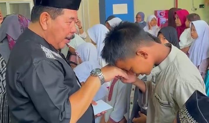 Bahagiakan Sesama, Disdamkarmat Kota Bekasi Santuni 50 Anak Yatim