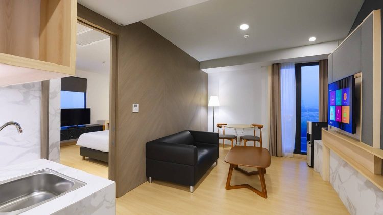 Tingkatkan Kepuasan Tamu, Harper Cikarang Upgrade Fasilitas Kamar