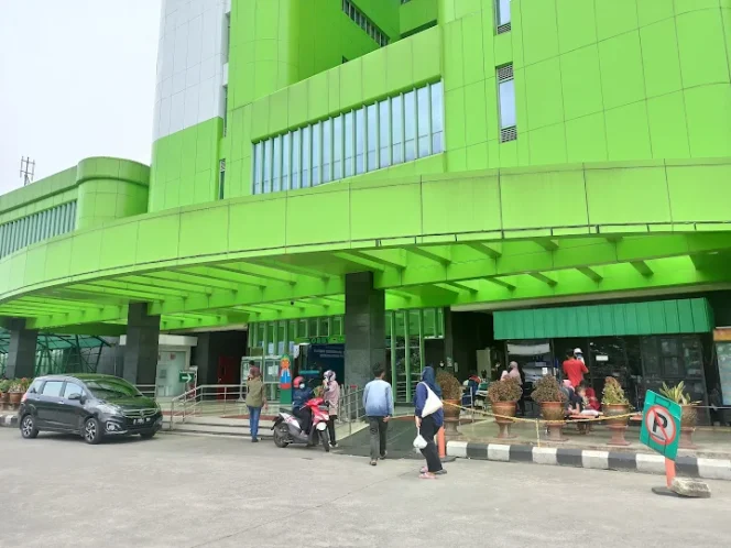 
					Foto Dokumentasi: https://rsudpasarminggu.jakarta.go.id/