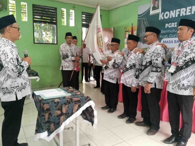 
					Toto Resmi Nakhodai PGRI Cabang Rawalumbu, Siap Bawa Perubahan
