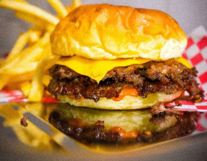 
					Bun Voyage Burger Docks Resmi Berlabuh di Jakarta Selatan