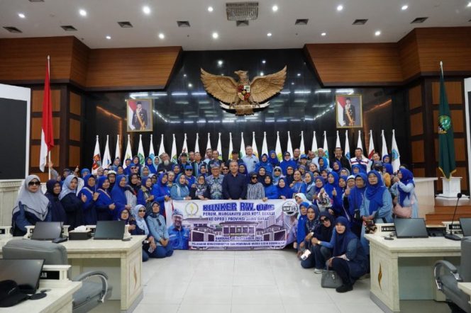 
					Warga RW 016 Margahayu Kota Bekasi Datangi Anggota DPRD Jabar