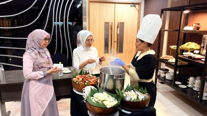 
					Vasaka Hotel Jakarta Hadirkan Gueridon Service untuk Meeting Eksklusif