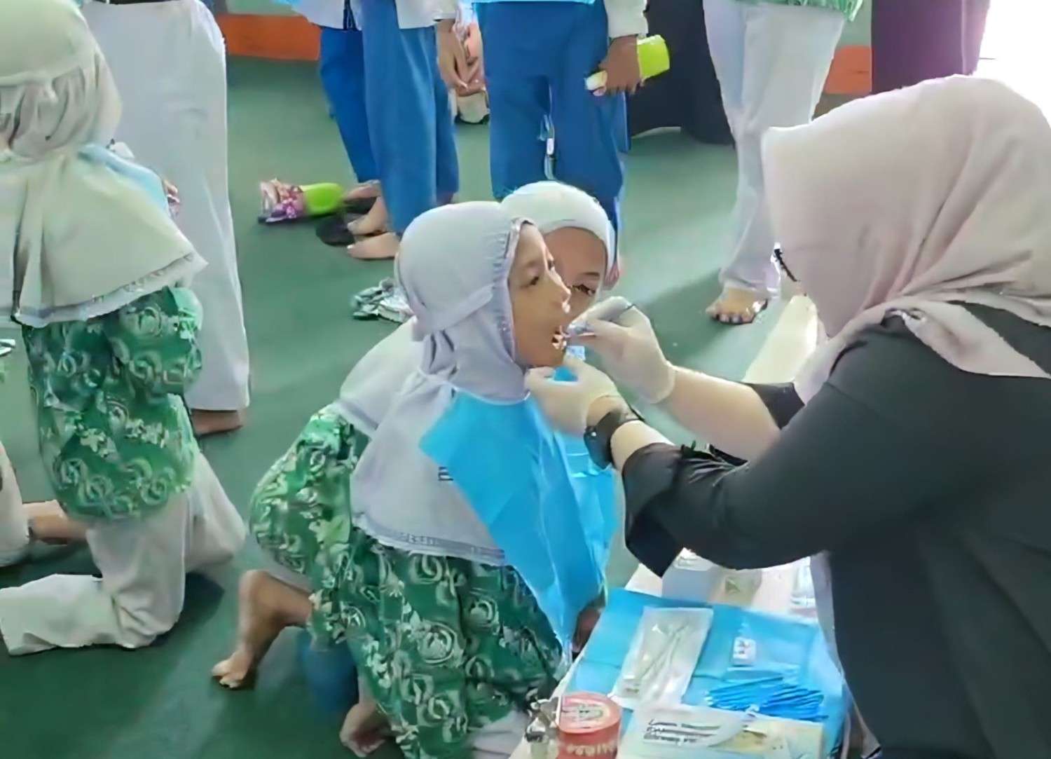 Puskesmas Medan Satria Gelar Penyuluhan Sikat Gigi Bersama di MI Baitul Muttaqin 1 Puskesmas Medan Satria Gelar Penyuluhan Sikat Gigi Bersama di MI Baitul Muttaqin