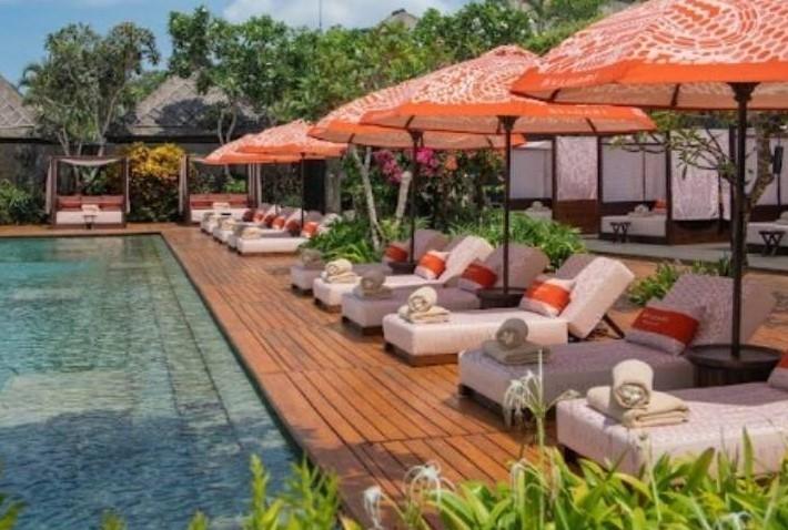 Bvlgari Resort Bali mempersembahkan Serpenti Pool Club