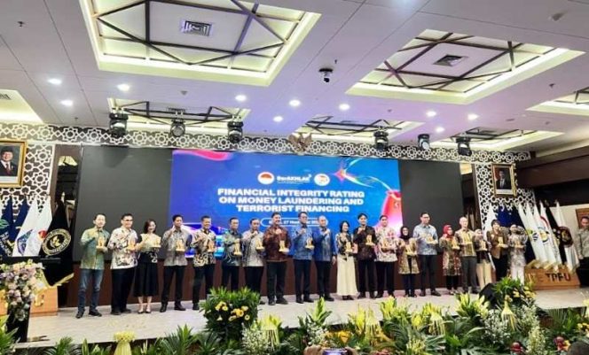 
					Ajaib Kripto Raih Penghargaan Tertinggi Kripto Berintegritas Terbaik oleh PPATK