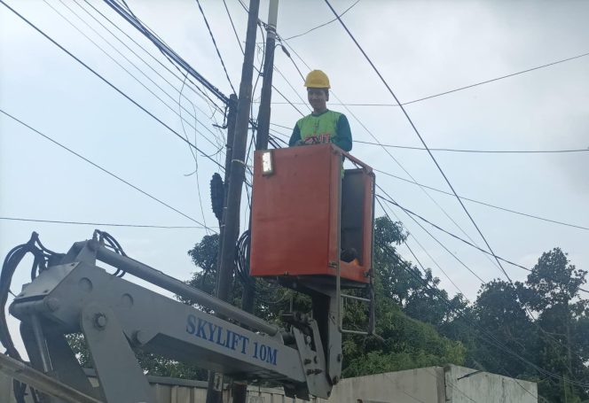 
					Kota Bekasi Siapkan Rp180 Miliar untuk Turunkan Kabel Bawah Tanah, Dimulai 2026