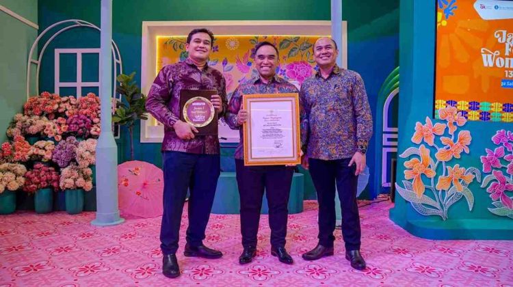 ARYADUTA Menteng Raih Penghargaan Hotel Bintang Lima Terbaik di Jakarta Festive Wonders 2025