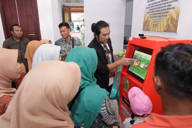 
					S2P Gelar Program Peningkatan Kompetensi Perangkat Desa dan Kelengkapan Fondasi Data