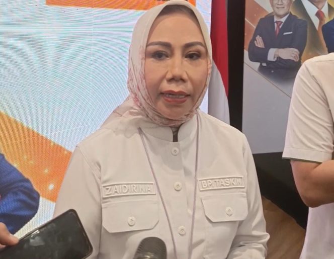 
					FOTO: Deputi Bidang BP Taskin, Zaidirina Wardoyo, memaparkan bahwa pihaknya telah menginisiasi program SI-TASKIN (Sinergi Percepatan Pengentasan Kemiskinan)