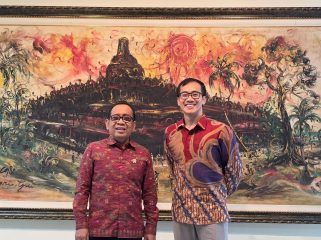 FOTO: Menko PMK Pratikno bersama CEO Dicoding Narenda Wicaksono