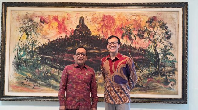 FOTO: Menko PMK Pratikno bersama CEO Dicoding Narenda Wicaksono