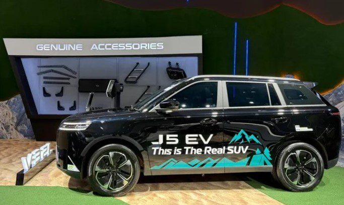 Jaecoo Ajak Publik Rancang SUV Listrik J5 EV di IIMS 2026