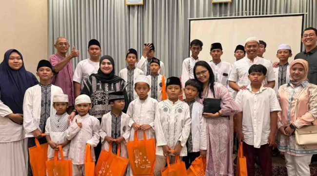 FOTO: Kokoon Hotel Surabaya menggelar buka puasa bersama anak-anak dari Panti Asuhan Muhammadiyah KH. Mansyur