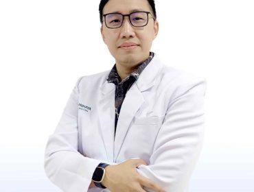FOTO : dr. Daniel Rizky, Sp.PD-KHOM, spesialis penyakit dalam konsultan hematologi onkologi dari Primaya Hospital Semarang