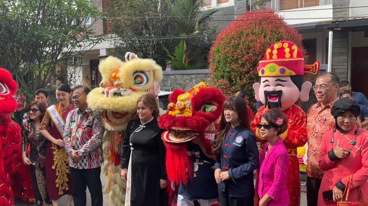 FOTO: Yayasan Budaya untuk Individu Spesial (YBUIS) berkolaborasi dengan Dewan Pimpinan Wilayah Ikatan Pemuda Tionghoa Indonesia Jawa Barat (DPW IPTI Jabar) menggelar kegiatan Perayaan Tahun Baru Imlek 2577 Kongzili