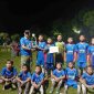 Coach Tajuddin Memberikan Piala Juara 1 Kepada GAMA FA Malang