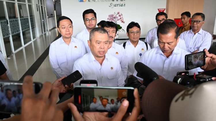 Menhub Dudy Temui Gubernur NTB Bahas Kesiapan Angkutan Lebaran 2026