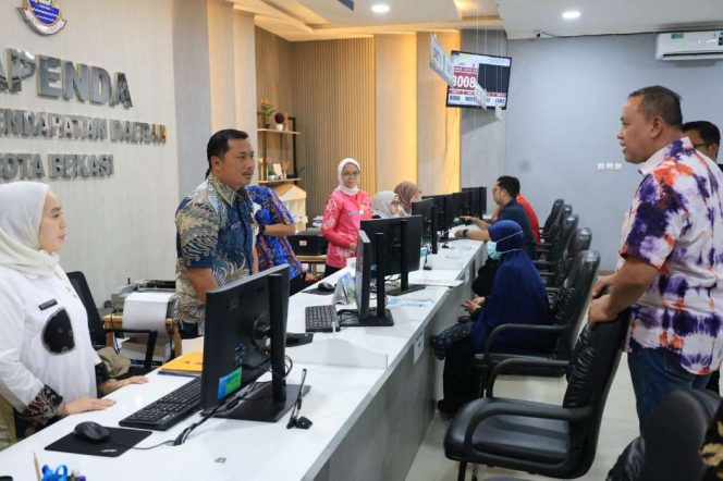 
					Wali Kota Bekasi Minta Layanan Publik Tetap Optimal